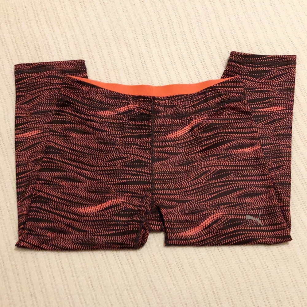 Puma dryCELL Printed Capri Workout Leggings